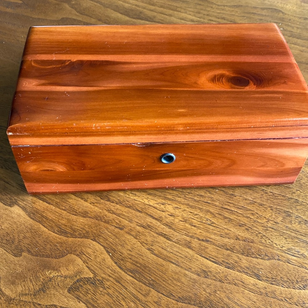 Vintage Lane wooden box from American furniture company Denver, Colorado 9”x 3